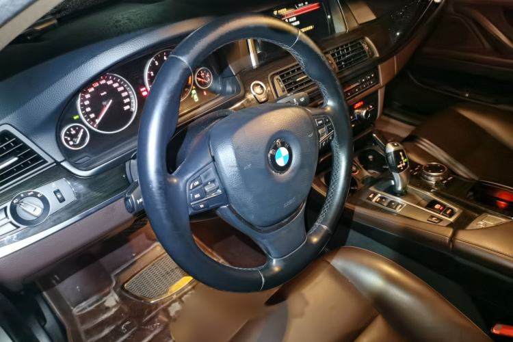 Used BMW 5 Series 2014 525Li Luxury Design Package