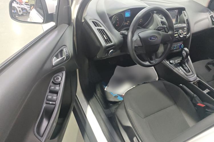 Used Ford Focus 2017 Hatchback 1.6L Automatic Comfort Plus SmartDrive Edition
