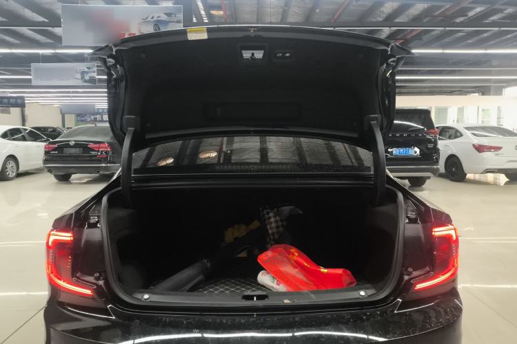 Used Volvo S90 2021 B5 Zhiyuan Luxury Edition
