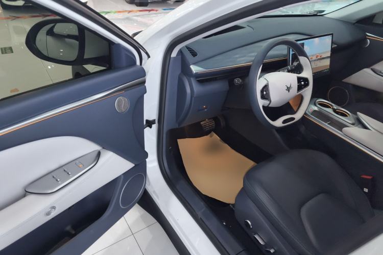 Used ARCFOX Alpha T5 2025 520 MAX
