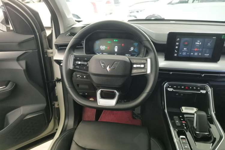 Used Wuling Asta 2022 2.0L DHT Electric Power Version
