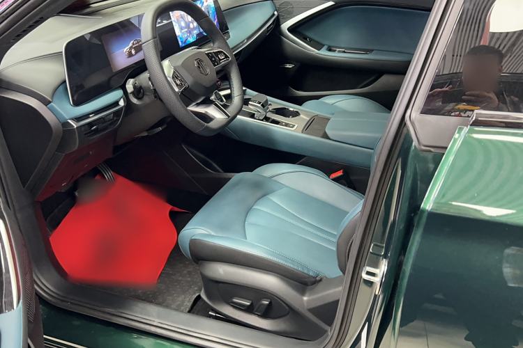 Used MG 7 2023 2.0T Automatic Hunter Luxury Edition
