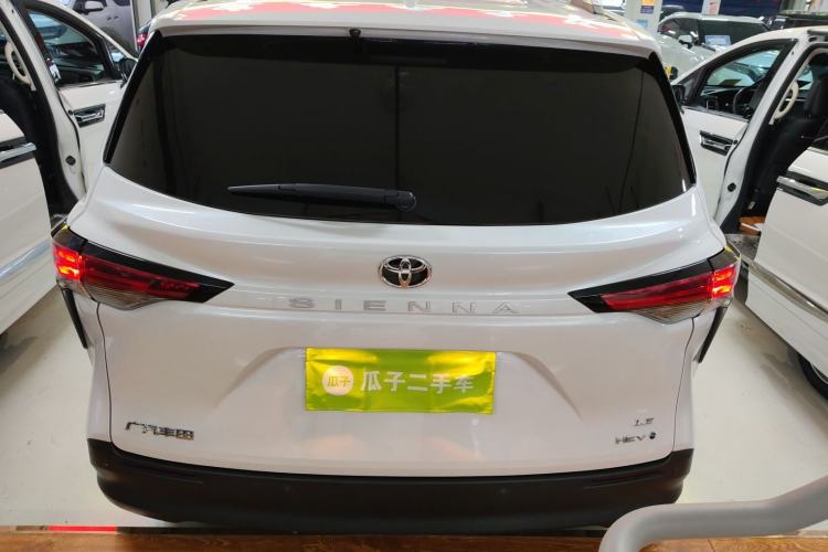 Used Toyota Sienna 2024 2.5L Hybrid Comfort Edition
