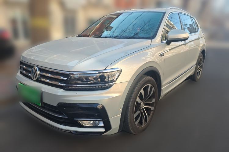 Used Volkswagen Tiguan L 2020 330TSI Automatic Two-Wheel Drive R-Line Flagship Version China VI Standard