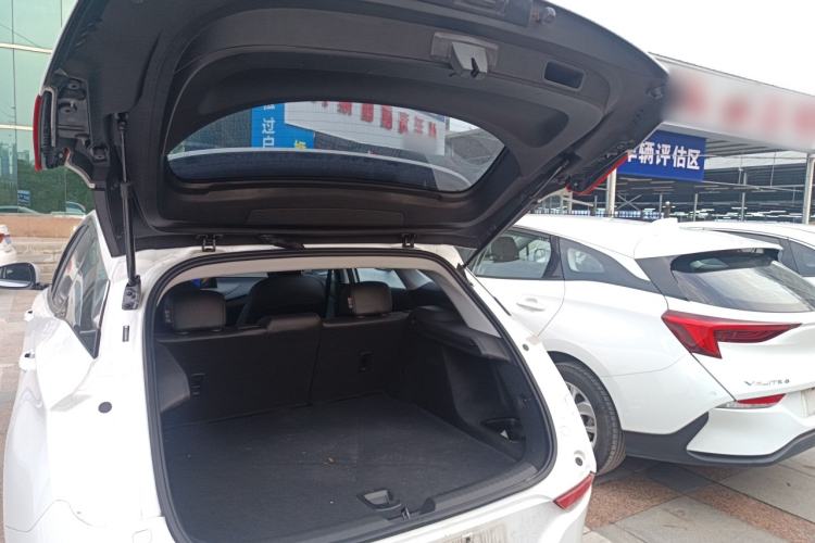 Used Buick Velite 6 2023 Revised Version 430 km Range – Commuter Edition
