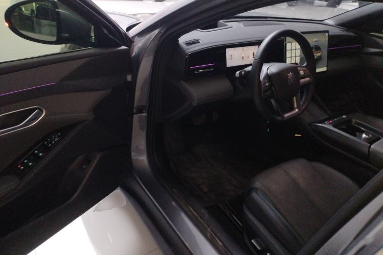 Used BYD Qin L 2025 EV 545KM Excellence Edition
