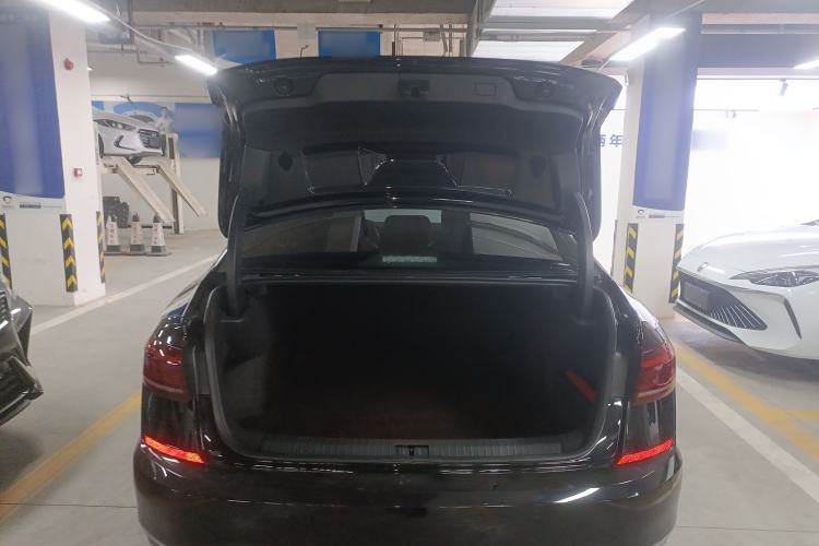 Used Volkswagen Passat 2022 330TSI Luxury Edition
