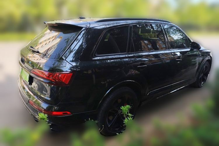 Used Audi Q7 2022 55 TFSI quattro S line Ice and Snow Sports Edition
