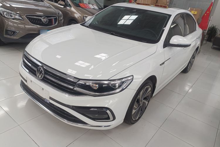 Used Volkswagen Bora 2023 300TSI DSG Prestige Edition