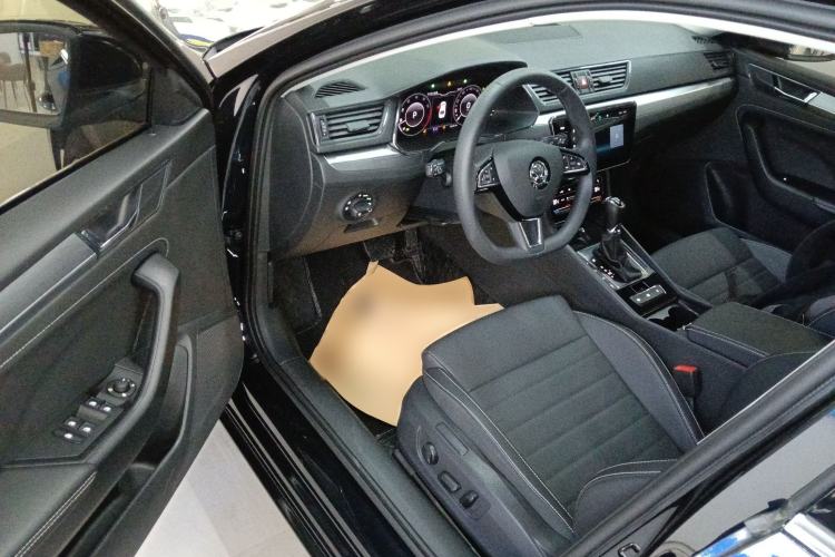 Used Skoda Superb 2023 Facelifted TSI280 DSG Luxury Edition
