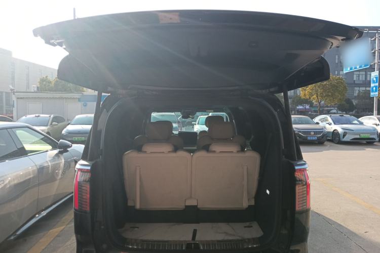 Used Zeekr 009 2022 WE Edition