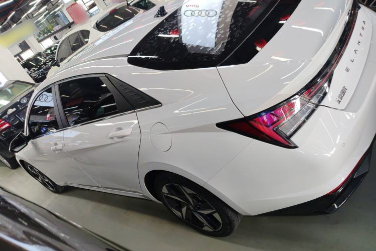 Used Hyundai Elantra 2022 1.5L CVT LUX Prestige Edition
