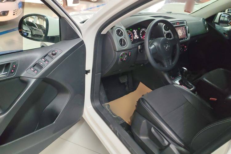 Used Volkswagen Tiguan 2017 300TSI Automatic Two-Wheel Drive Silk Road Luxury Edition
