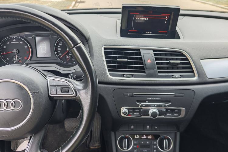 Used Audi Q3 2017 35 TFSI Fashion Model
