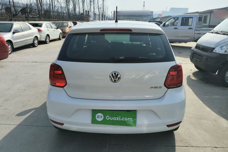 Used Volkswagen Polo 2016 1.4L Manual Fashion Model
