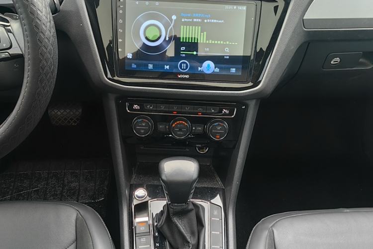 Used Volkswagen Tiguan L 2018 330TSI Automatic Two-Wheel Drive Luxury Edition
