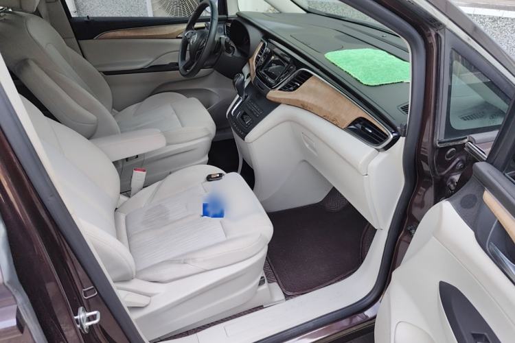 Used Buick GL8 2017 ES 28T Comfort Model China V Standard
