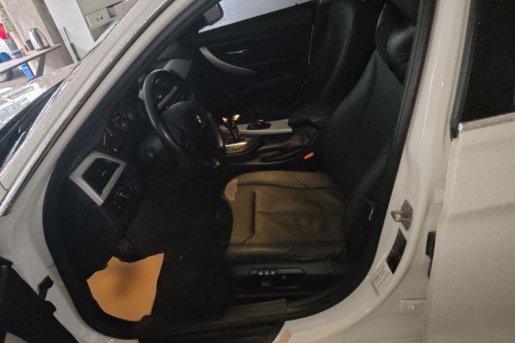 TDK.VehicleDetails.img