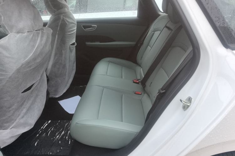 Used Roewe D6 2025 450km Deluxe Edition