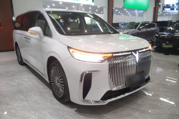 Used VOYAH Dream 2025 PHEV Four-Wheel Drive Prestige Kunpeng Edition