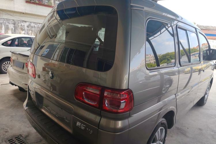 Used FORTHING Lingzhi 2023 M5 1.6L Practical Model 5 Seats
