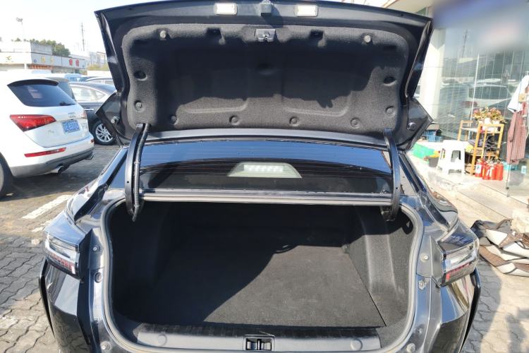 Used Dongfeng Aeolus Yixuan 2023 Mach Edition 1.5L Automatic Chasing Shadow Version
