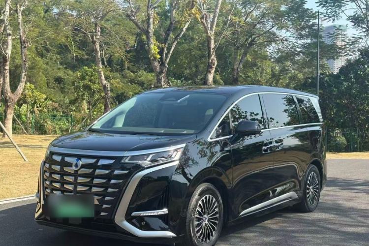 Used Denza D9 2022 DM-i 970 Four-Wheel Drive Flagship Model