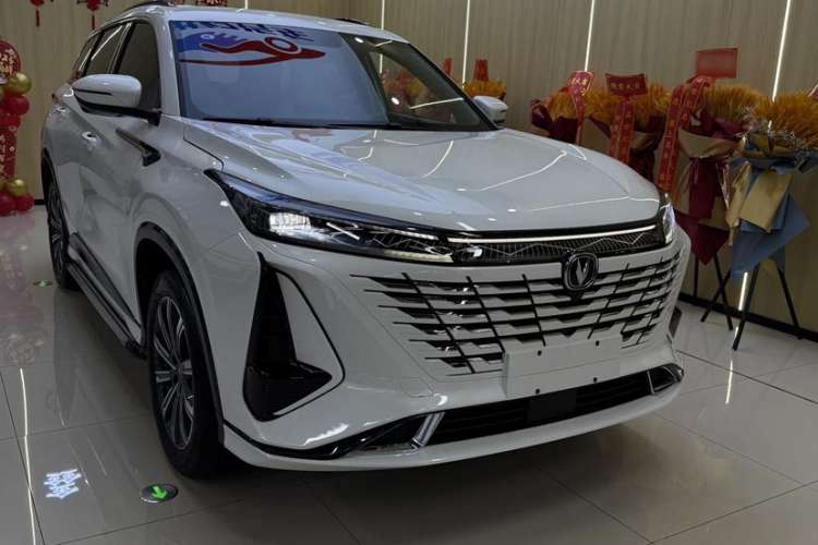 Used Changan CS75 PLUS 2023 3rd Generation 1.5T Automatic Prestige Model
