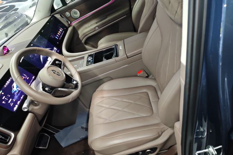 Used Hima AITO M9 2024 Range-Extended Ultra Version 52 kWh 5-Seater Model
