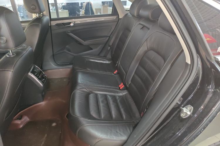 Used Volkswagen Passat 2017 330TSI DSG Luxury Edition
