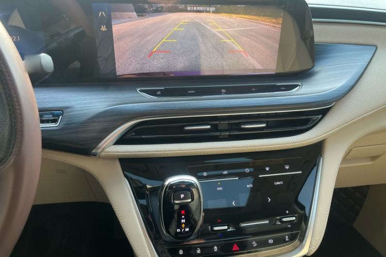 Used Buick GL8 2023 ES Lu Zun Deluxe Model
