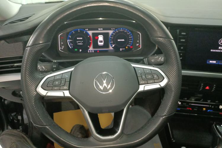 Used Volkswagen Passat 2022 330TSI Starry Elite Edition Custom Version
