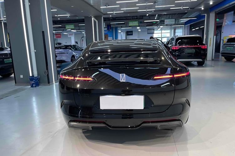 Used  12 2024 700 Three-Laser Rear-Wheel Drive Luxury Edition
