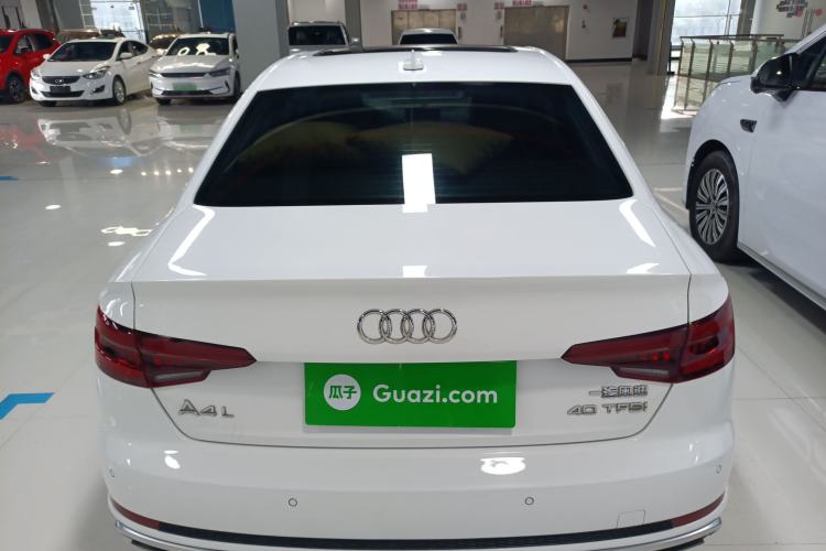 Used Audi A4L 2019 40 TFSI Fashion Edition China VI Emission Standard
