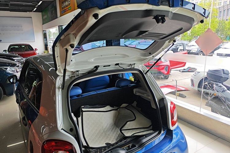 Used  forfour 2016 1.0L 52 kW Dynamic Edition
