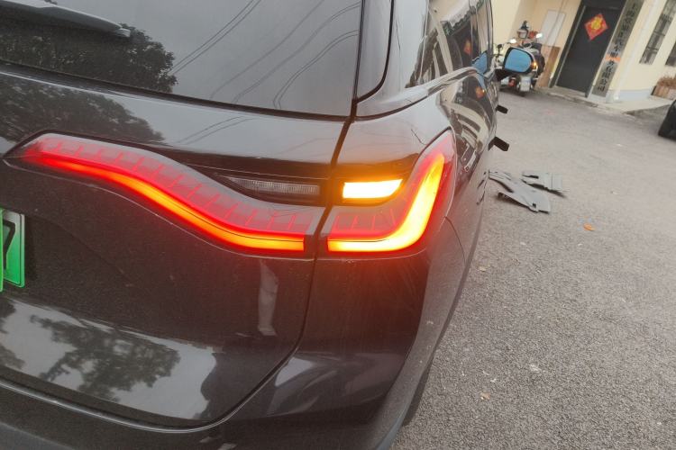 Used Nio ES8 2018 Founder Edition
