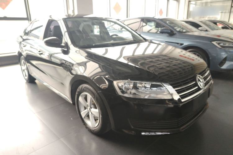 Used Volkswagen Lavida 2013 Revised Classic 1.6L Automatic Fashion Edition