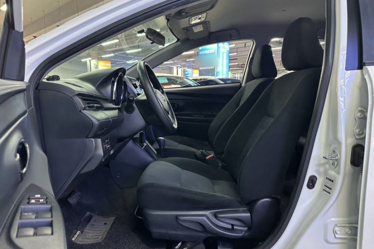 Used Toyota YARiS L 2019 1.5E CVT Dynamic Edition China VI compliant
