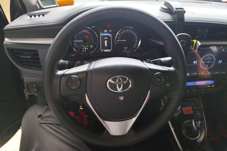 Used Toyota Levin 2016 Dual-Engine 1.8H GS E-CVT Elite Model with Sunroof
