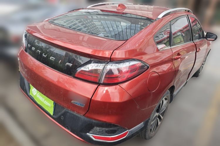 Used Venucia T90 2017 2.0L CVT Smart Edition
