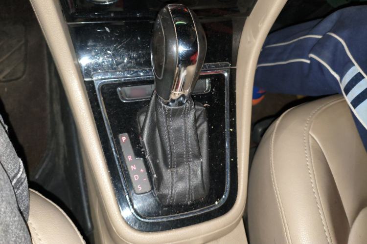 Used Volkswagen Bora 2013 1.6L Automatic Comfort Model
