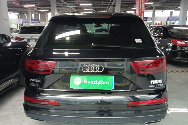 Used Audi Q7 2019 45 TFSI Comfort Model
