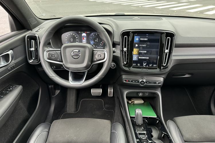 Used Volvo XC40 2022 T4 Four-Wheel Drive Smart & Dynamic Sport Edition