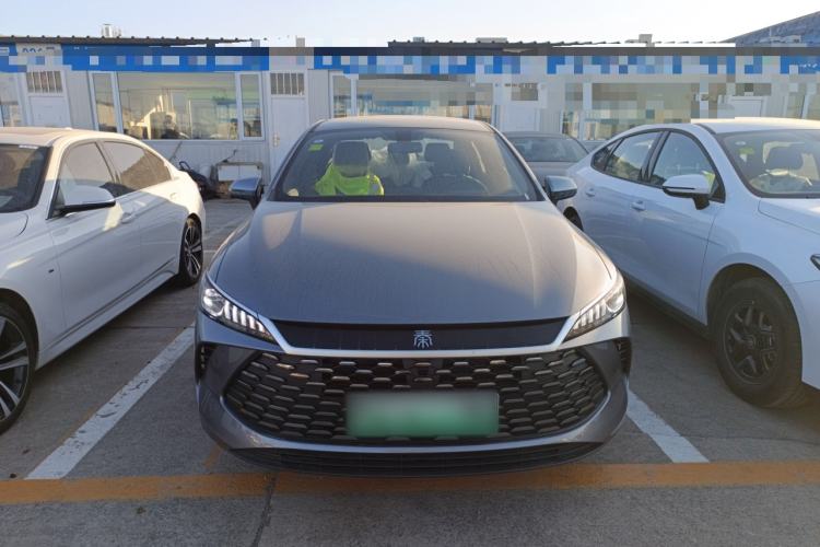 Used BYD Qin PLUS 2025 DM-i Smart Drive 55KM Leading Model
