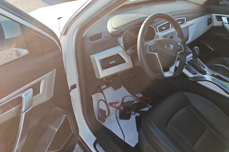 Used Geely Auto Emgrand X7 Sport 2018 1.8TD Automatic Two-Wheel Drive Smart 4G Connected Version