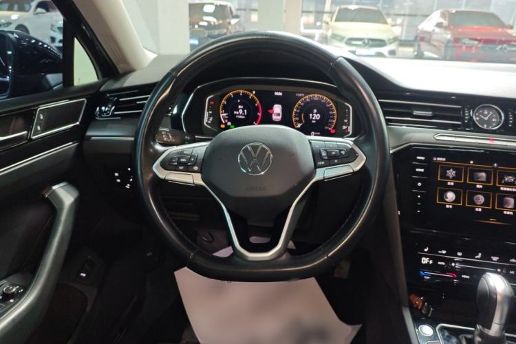 Used Volkswagen Magotan 2020 330TSI DSG Leading Model
