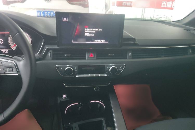 Used Audi A4L 2023 40 TFSI Luxury Dynamic Model
