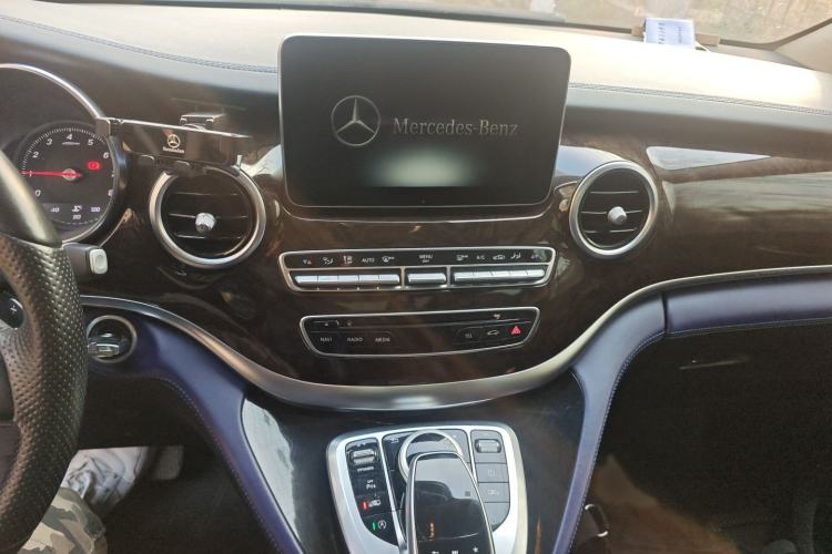 Used Mercedes-Benz V-Class 2017 V 260 L Prestige Extended Edition
