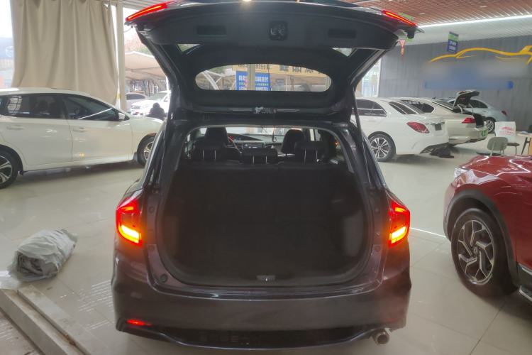 Used Honda Jade 2017 1.8L automatic Comfort version 5 seats
