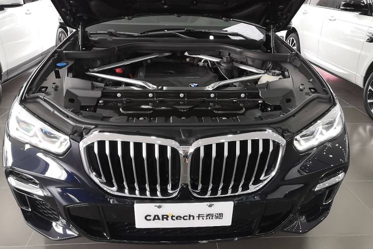 Used BMW X5 2022 Restyled xDrive 30Li Luxury Version M Sport Package
